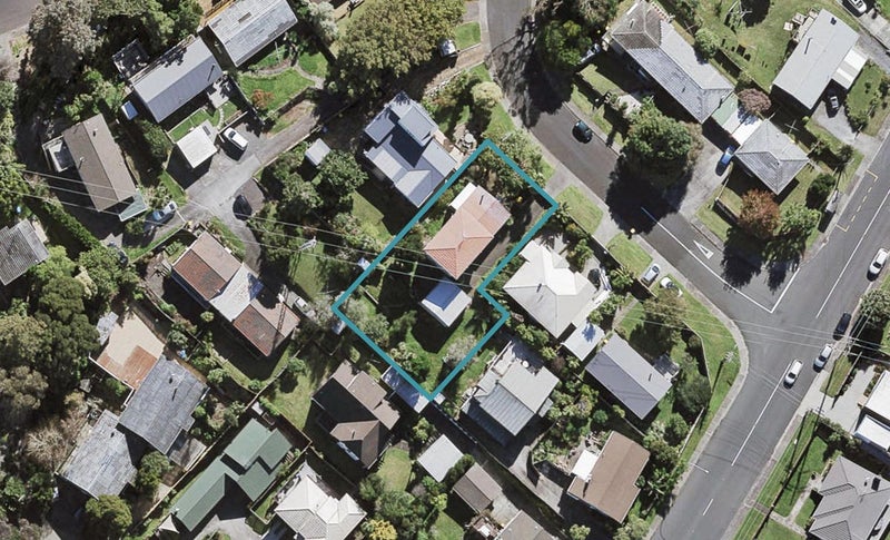2 Leigh Terrace, Bayview, Auckland - Carousel 1