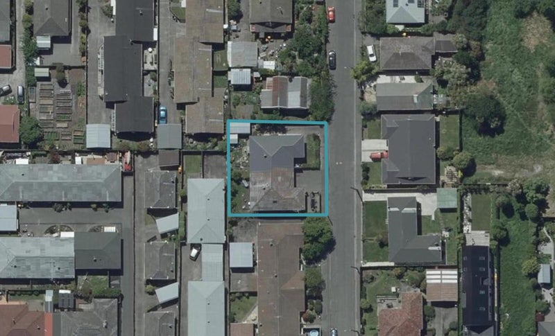 9 Dover Street, St Albans, Christchurch - Carousel 1