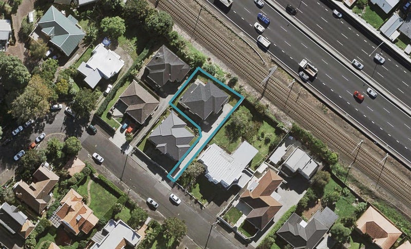 14A Otahuri Crescent, Greenlane, Auckland - Carousel 1