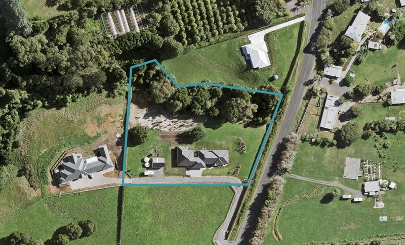 365 Runciman Road, Pukekohe - Carousel 1