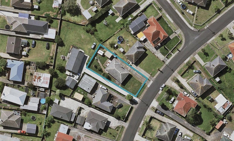 31 Blampied Road, Otara, Auckland - Carousel 1