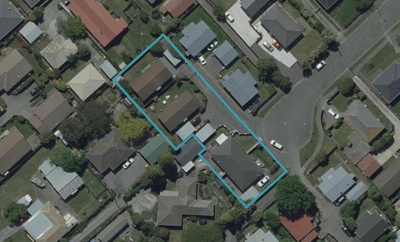 2/1B Dickson Crescent, Hornby, Christchurch - Carousel 1
