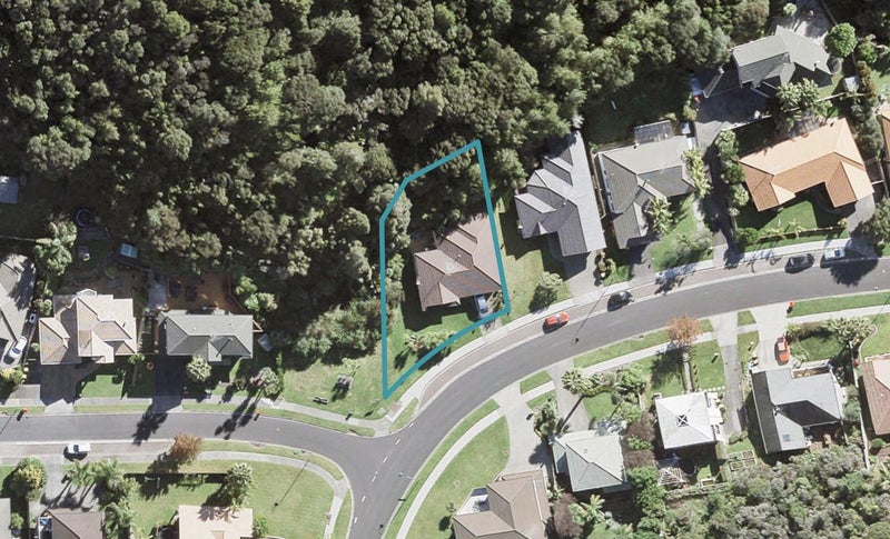 35 Kate Sheppard Avenue, Torbay, Auckland - Carousel 1