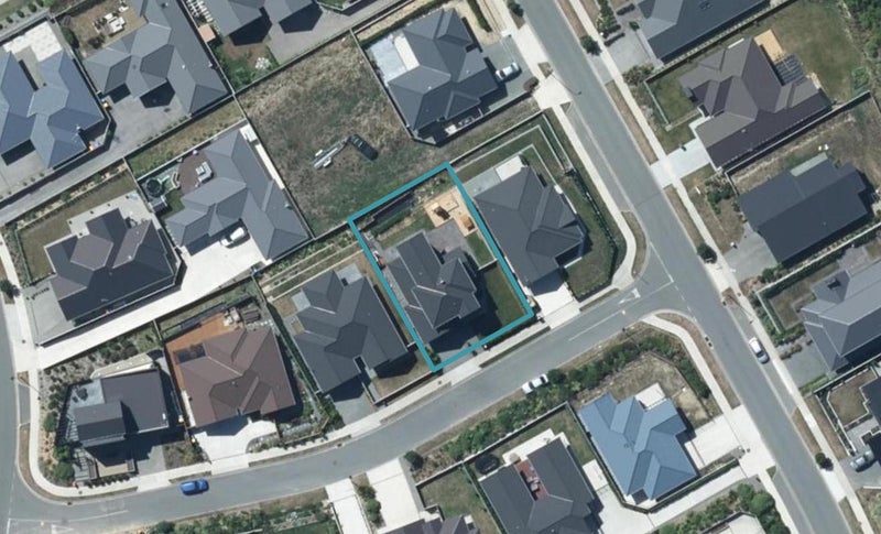 4 Ihakara Arthur Lane, Aotea, Porirua - Carousel 1
