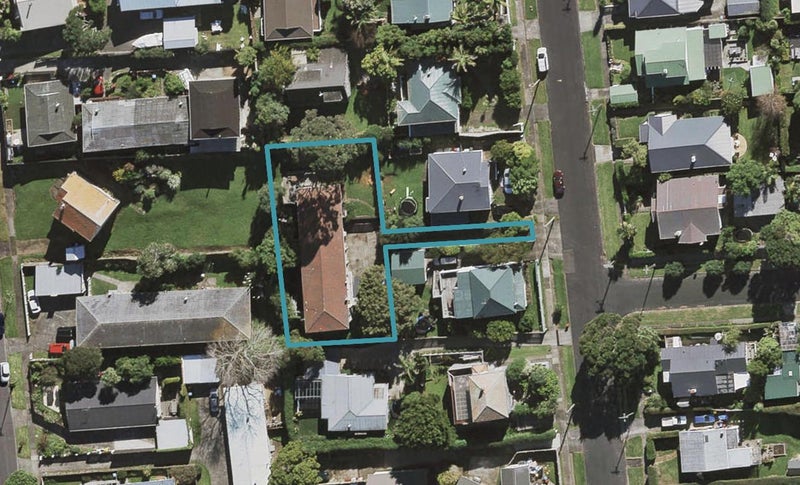 1/0 Cameron Street, Onehunga, Auckland - Carousel 1