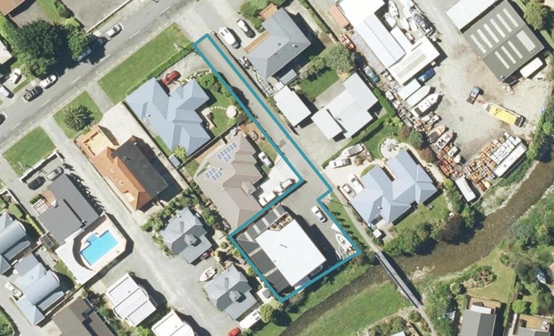 33B Beach Road, Waikawa, Picton - Carousel 1