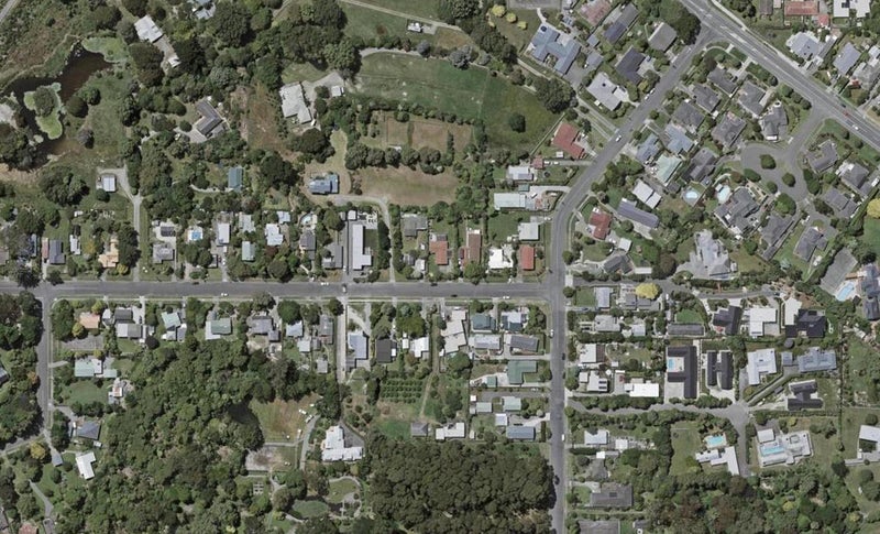 5 Puriri Road, Waikanae - Carousel 1