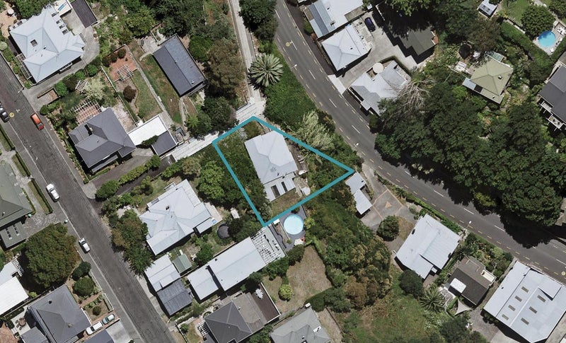 12 Milton Road, Bluff Hill, Napier - Carousel 1