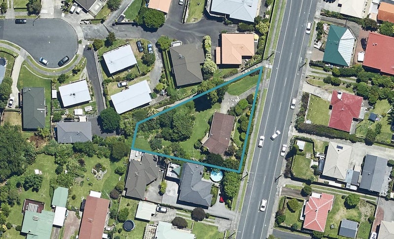 38 Otumoetai Road, Judea, Tauranga - Carousel 1