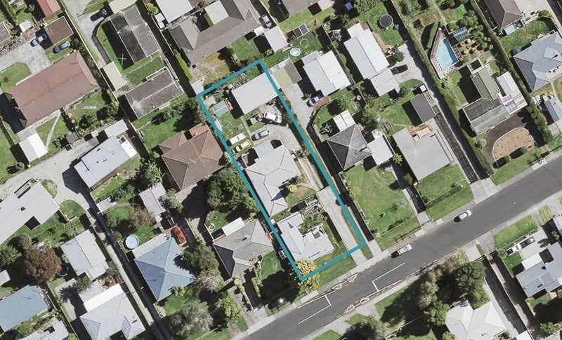 2/12 Short Street, Papakura, Auckland - Carousel 1