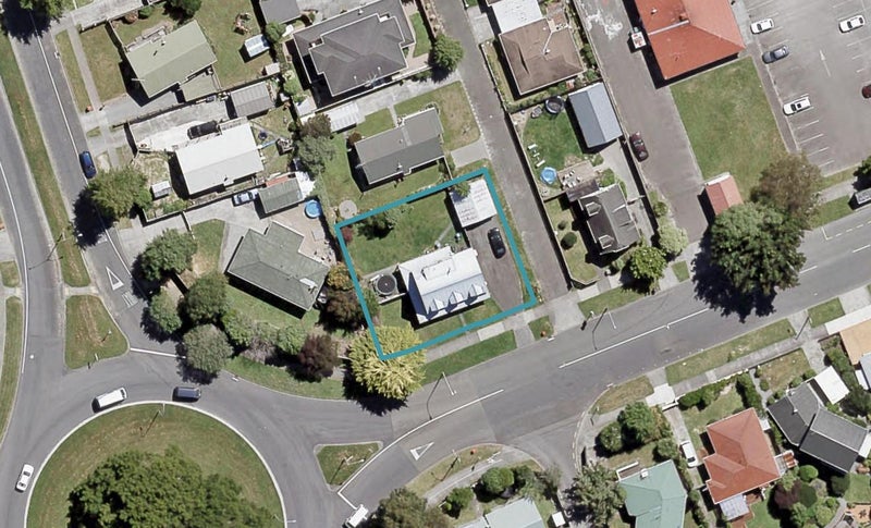 1 California Drive, Totara Park, Upper Hutt - Carousel 1