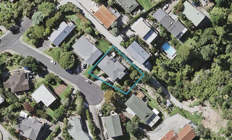 2 Chevron Place, Castor Bay, Auckland - Carousel 1