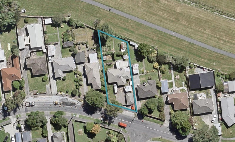 30 McLeod Street, Elderslea, Upper Hutt - Carousel 1