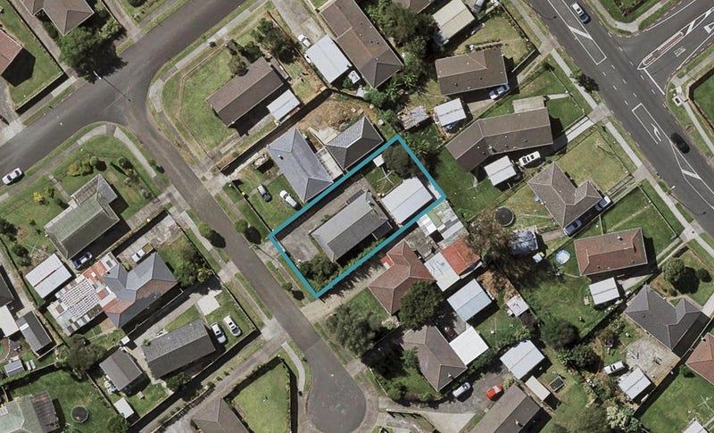 6 Tosca Place, Otara, Auckland - Carousel 1
