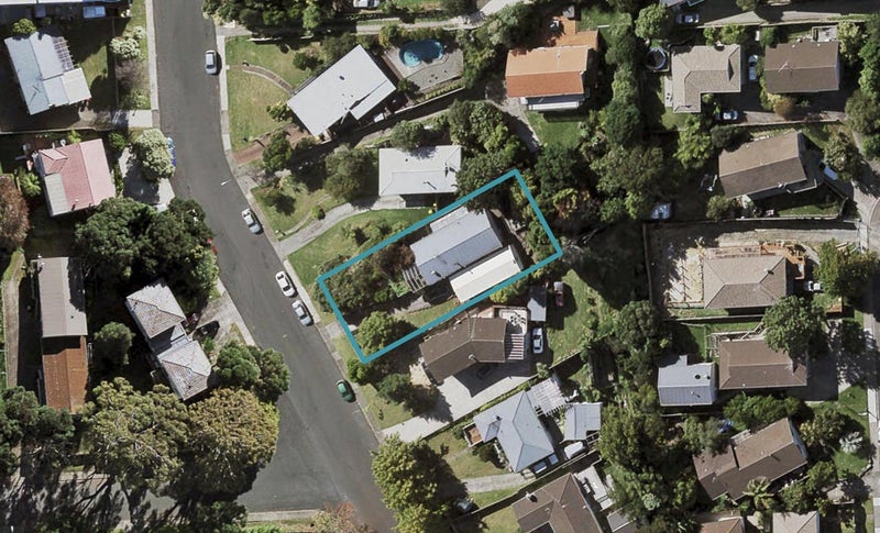 22 Cheval Drive, Totara Vale, Auckland - Carousel 1