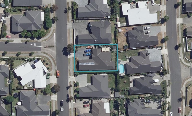 103 Huntington Drive, Huntington, Hamilton - Carousel 1