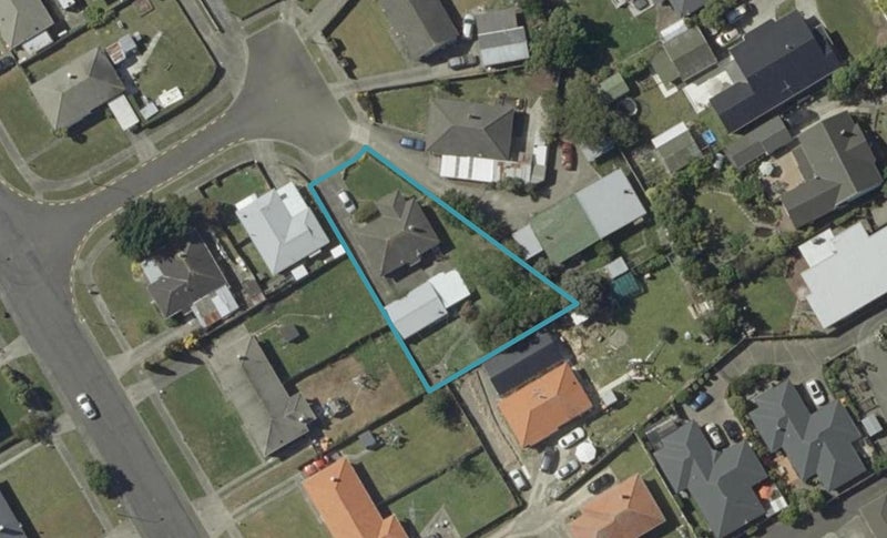 11 Devon Place, Roslyn, Palmerston North - Carousel 1