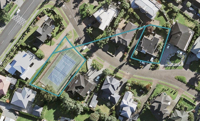 12 Bocage Lane, West Harbour, Auckland - Carousel 1