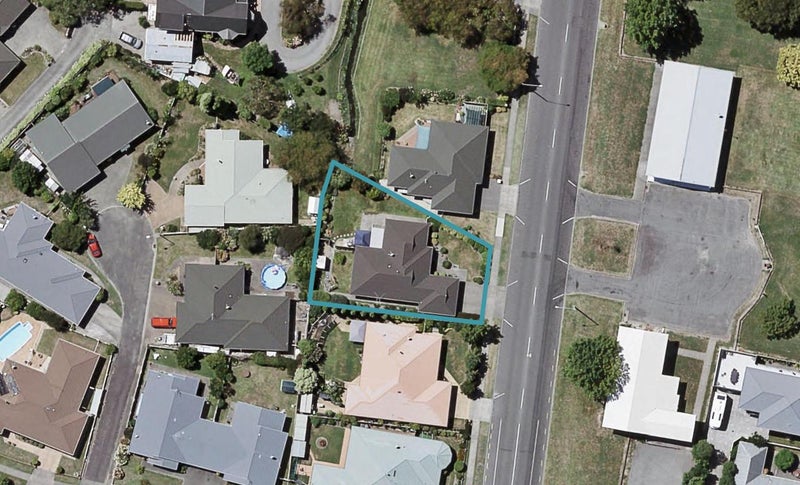 142 York Avenue, Greenmeadows, Napier - Carousel 1
