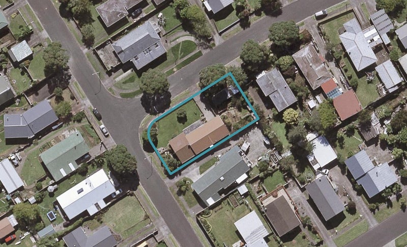 1 Airedale Place, Waitara, Waitara - Carousel 1