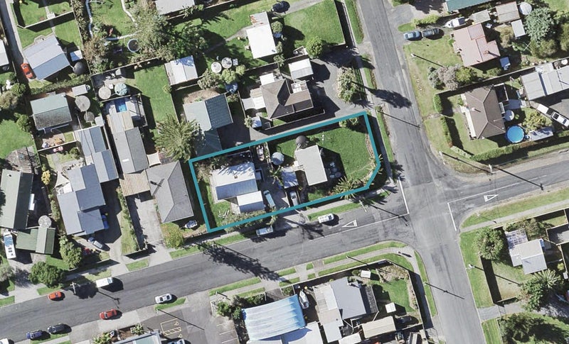 46 Bell Road, Beachlands, Auckland - Carousel 1