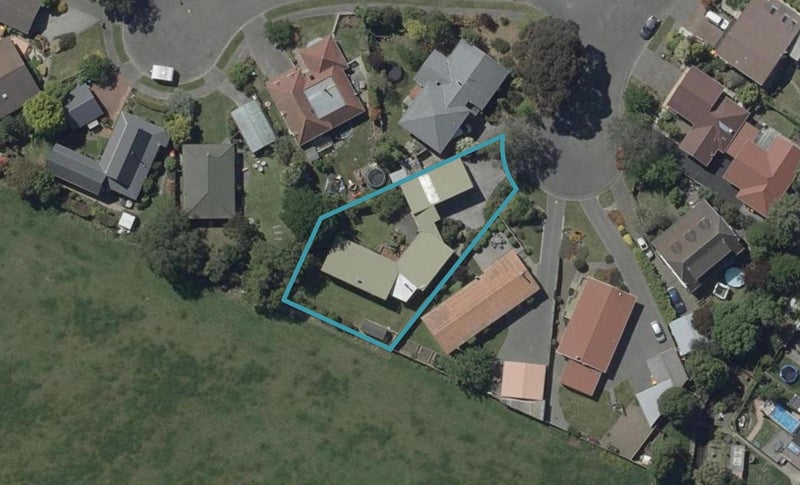 10 Muir Avenue, Halswell, Christchurch - Carousel 1