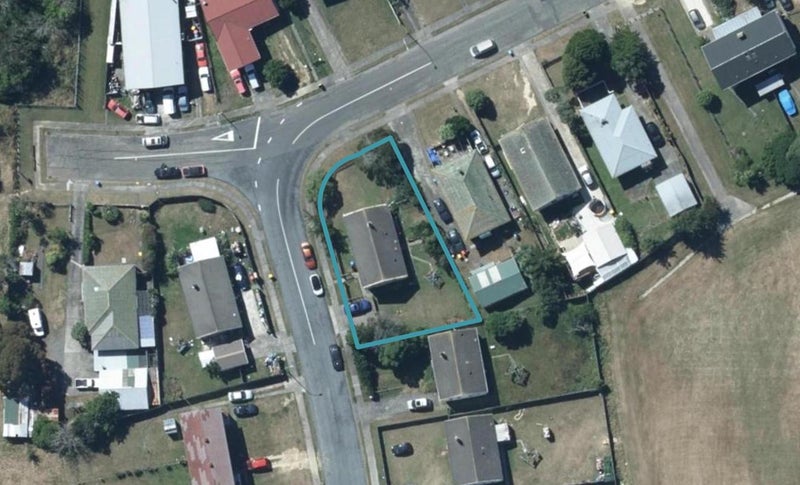 88 Kokiri Crescent, Waitangirua, Porirua - Carousel 1