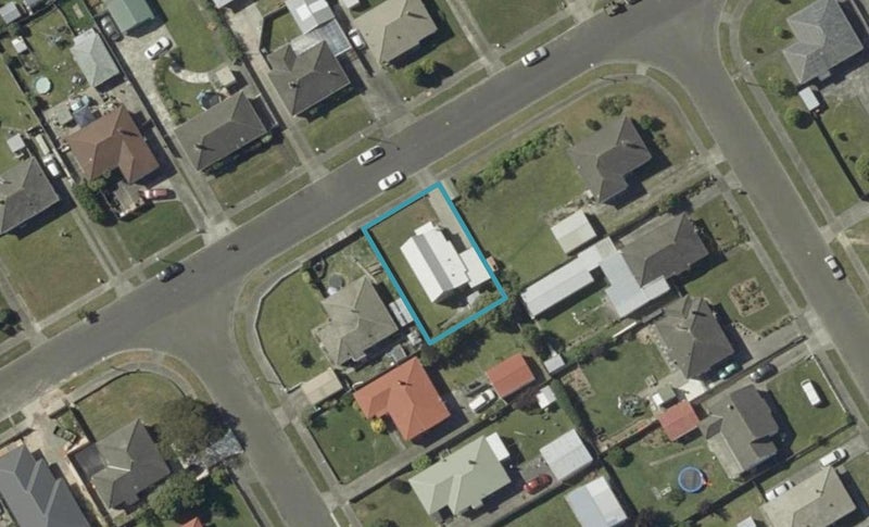 18 Clyde Crescent, Roslyn, Palmerston North - Carousel 1