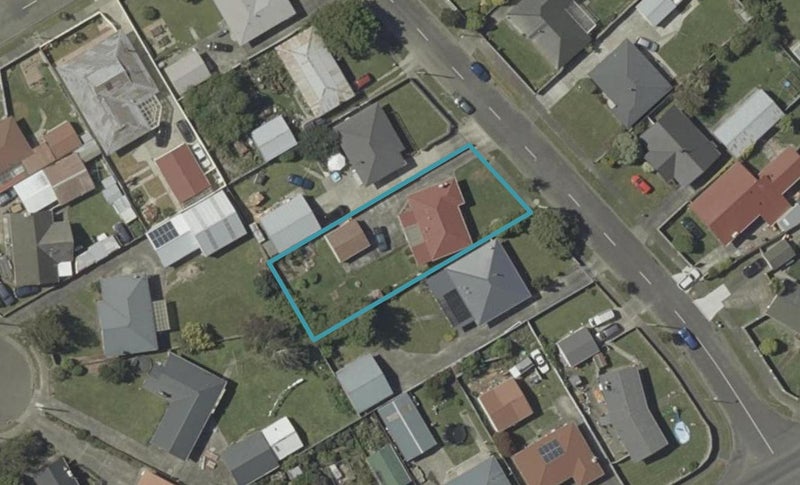 42 Sutherland Crescent, Westbrook, Palmerston North - Carousel 1
