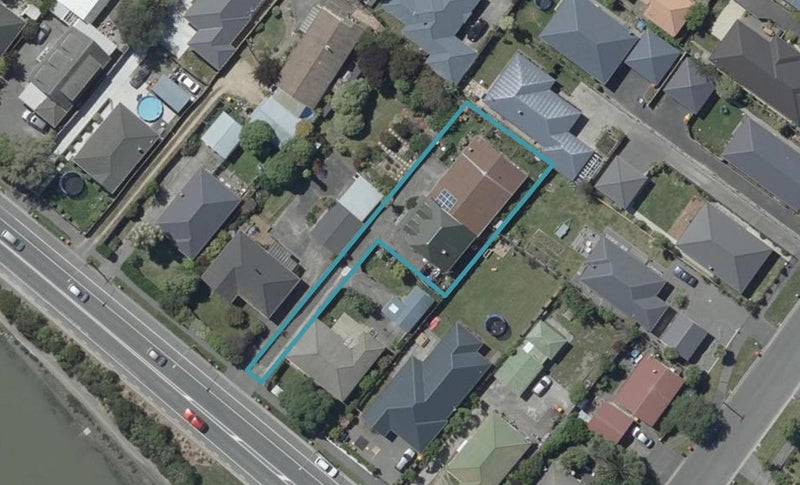 2/901 Ferry Road, Woolston, Christchurch - Carousel 1