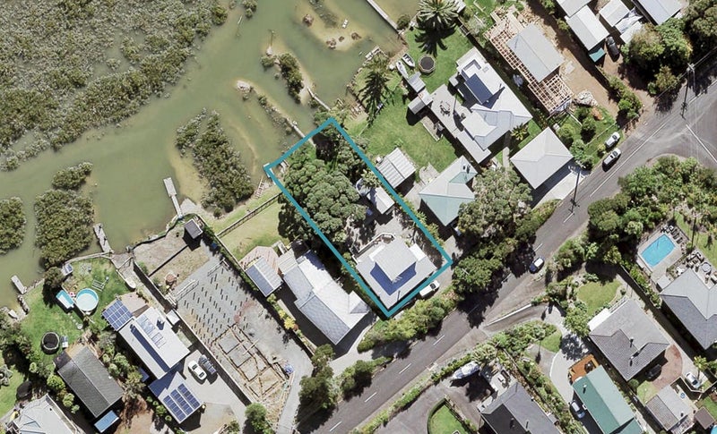20 The Terrace, Herald Island, Auckland - Carousel 1