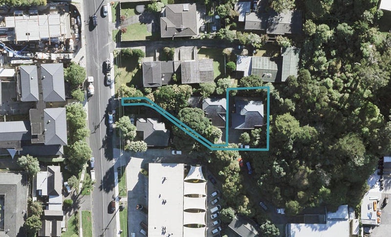 787B Beach Road, Browns Bay, Auckland - Carousel 1