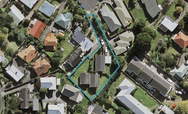 2/17 Wahanui Road, Greenlane, Auckland - Carousel 1