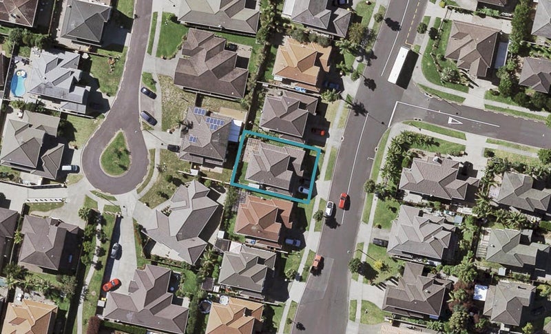 137 Middlefield Drive, Flat Bush, Auckland - Carousel 1