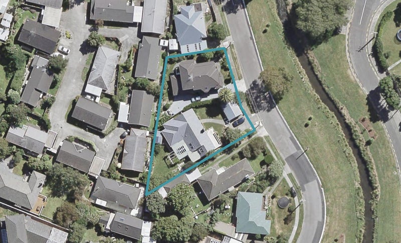 1/173 Riverside Drive Central, Waiwhetu, Lower Hutt - Carousel 1