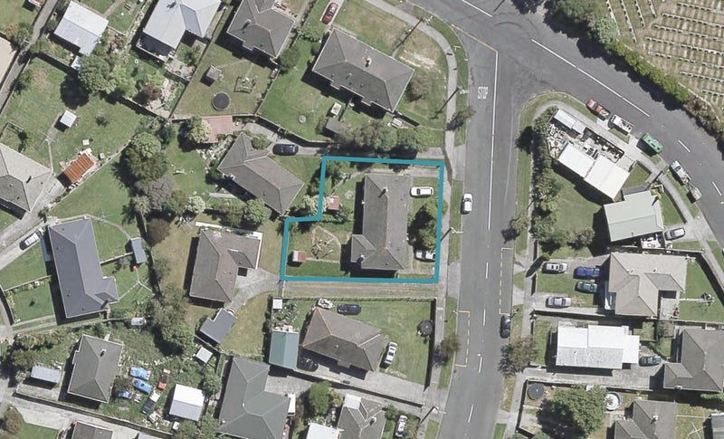 2/297 Naenae Road, Naenae, Lower Hutt - Carousel 1