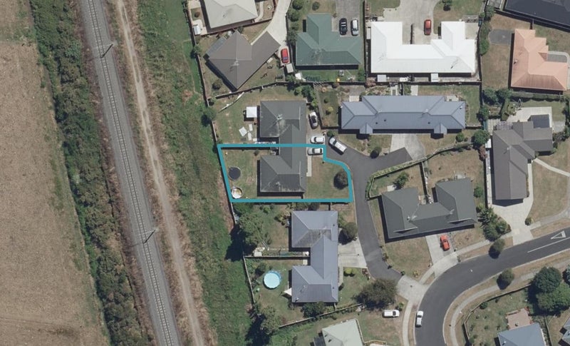 14 Kittyhawk Place, Melville, Hamilton - Carousel 1
