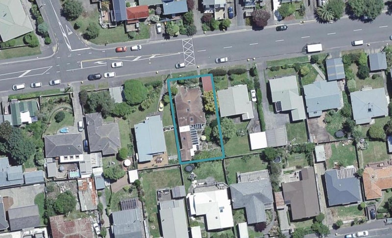 35 Ranelagh Street, Karori, Wellington - Carousel 1