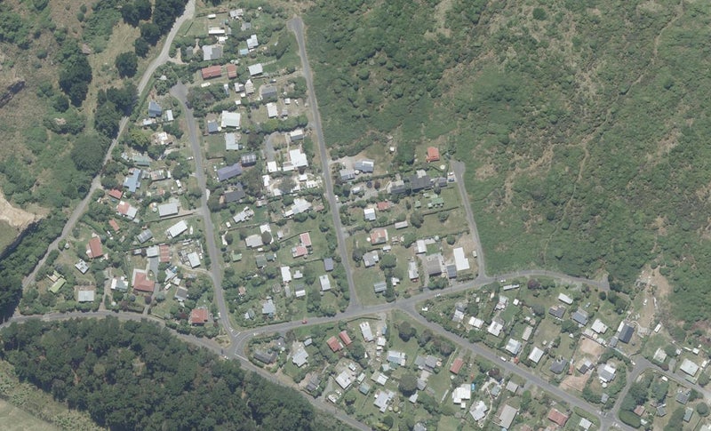 6 Kahika Street, Aramoana, Port Chalmers - Carousel 1