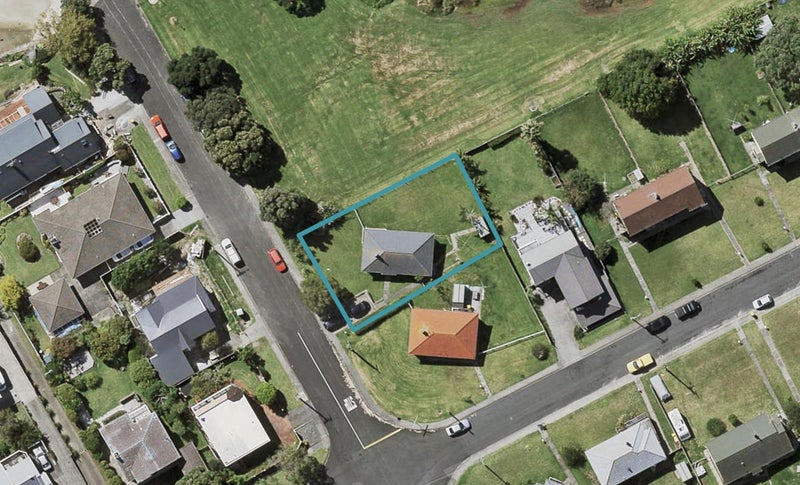 3 Sandy Bay Road, Bayswater, Auckland - Carousel 1