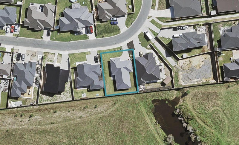 27 Remana Crescent, Huapai, Kumeu - Carousel 1
