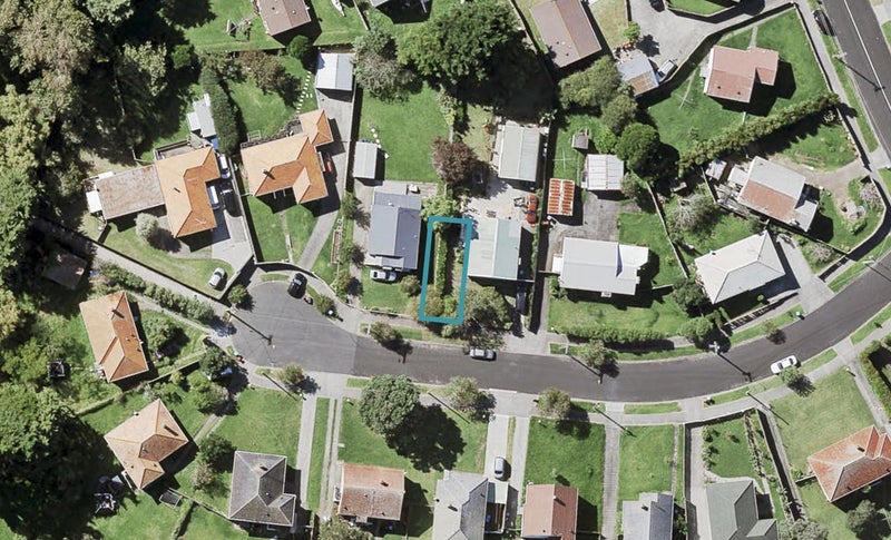 7C Guildford Place, Glen Innes, Auckland - Carousel 1