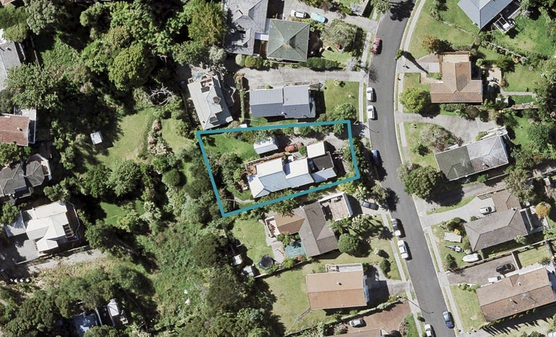 90 Langana Avenue, Browns Bay, Auckland - Carousel 1
