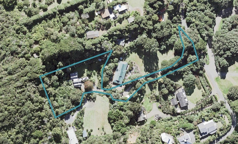125 Cornwallis Road, Cornwallis, Auckland - Carousel 1