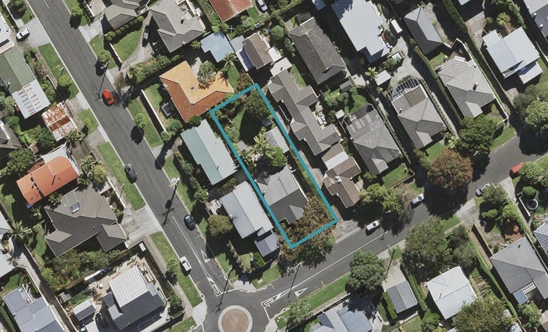 28 Amaru Road, One Tree Hill, Auckland - Carousel 1