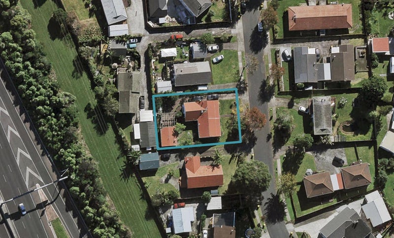 38 Sikkim Crescent, Clover Park, Auckland - Carousel 1