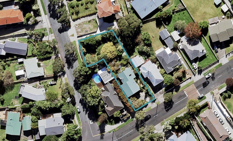 43 Connaught Street, Blockhouse Bay, Auckland - Carousel 1