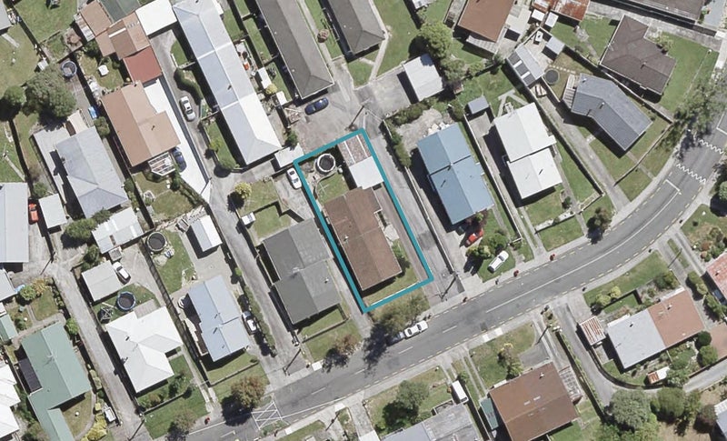 27 Hillside Drive, Maoribank, Upper Hutt - Carousel 1