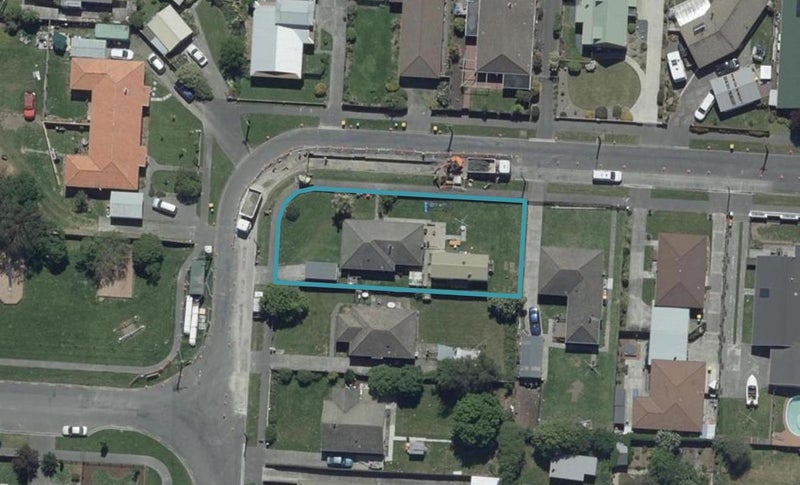 10 Momorangi Crescent, Redwood, Christchurch - Carousel 1