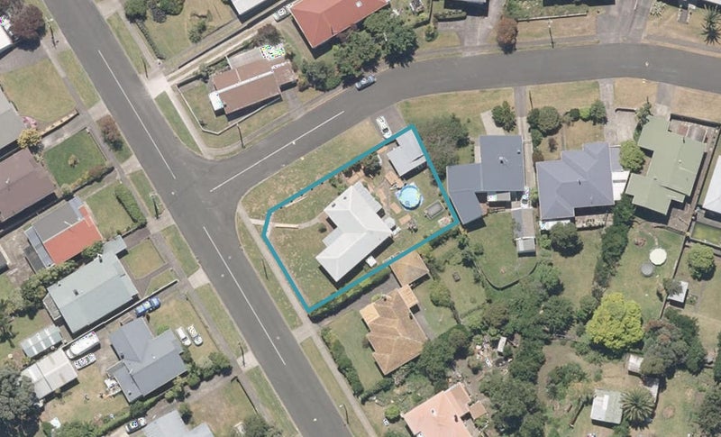 122 Gonville Avenue, Gonville, Whanganui - Carousel 1
